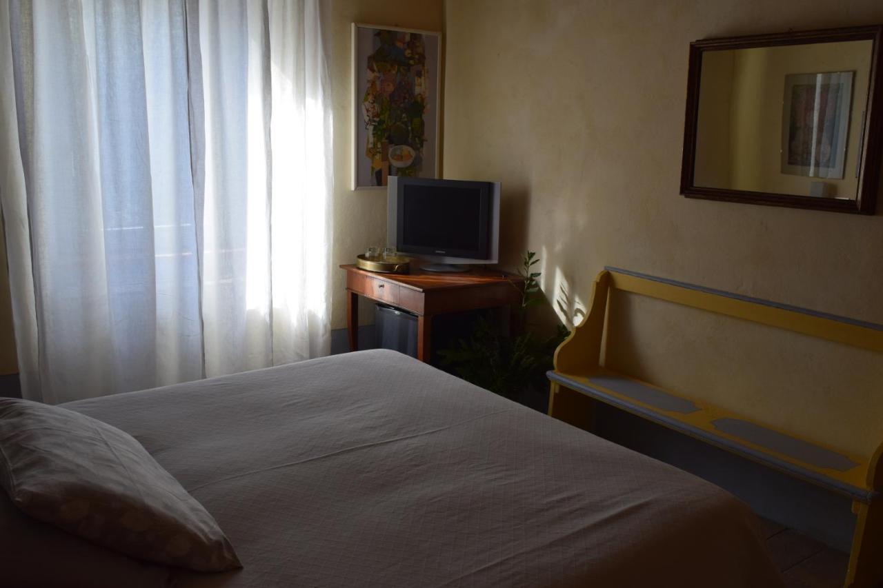 La Locanda Del Vino Nobile B&B Montepulciano Stazione Buitenkant foto