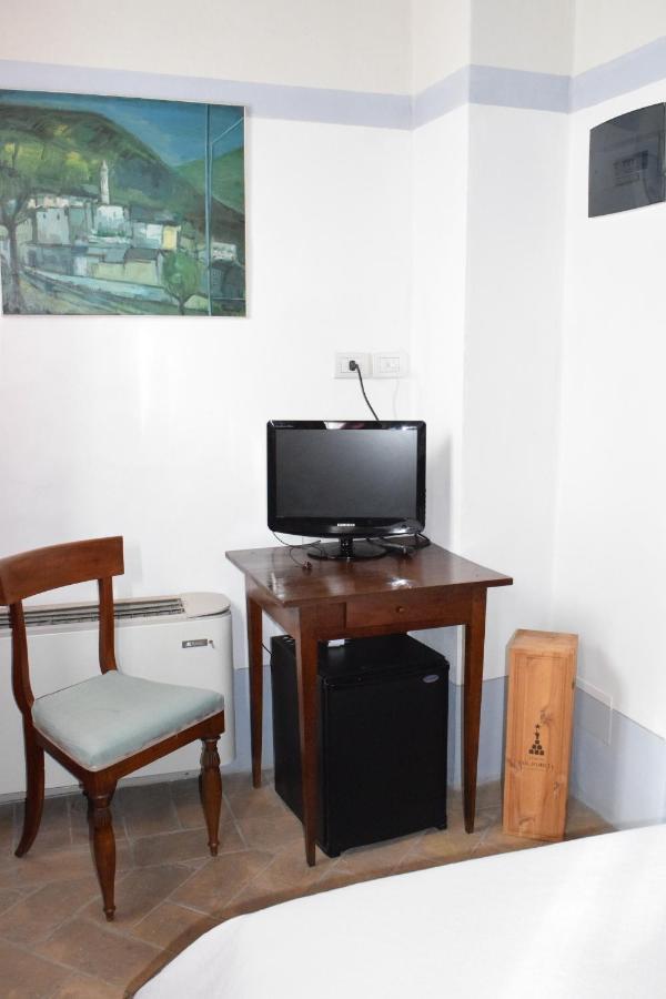 La Locanda Del Vino Nobile B&B Montepulciano Stazione Buitenkant foto