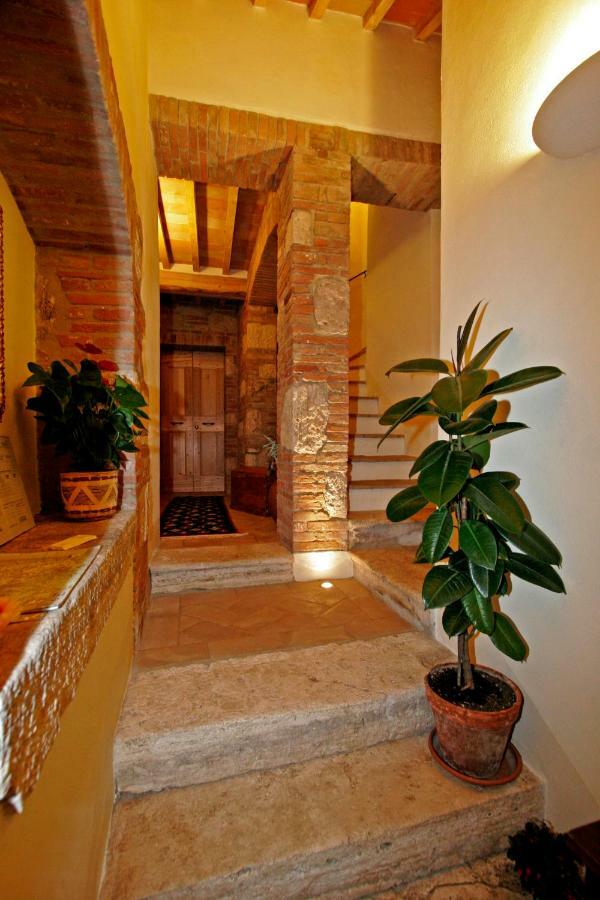La Locanda Del Vino Nobile B&B Montepulciano Stazione Buitenkant foto